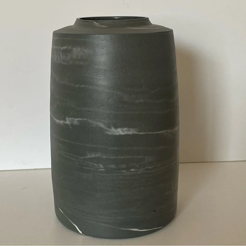 Clay Swirl Pottery Vase Handmade Gray White Marble Look 6” Matte Finish Nemadji
